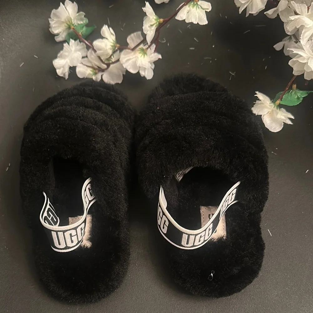 UGG Black Plush kids Slippers Cozy Indoor Footwear
